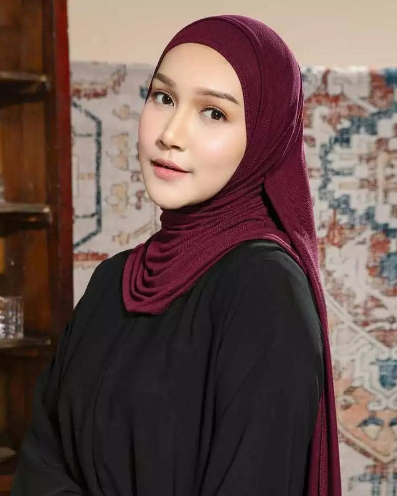 Shopee.com/Lozy Hijab Official Shop